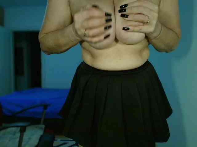 AnnaMariaMM webcam