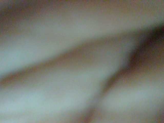 Golden-brownie live cam on BongaCams