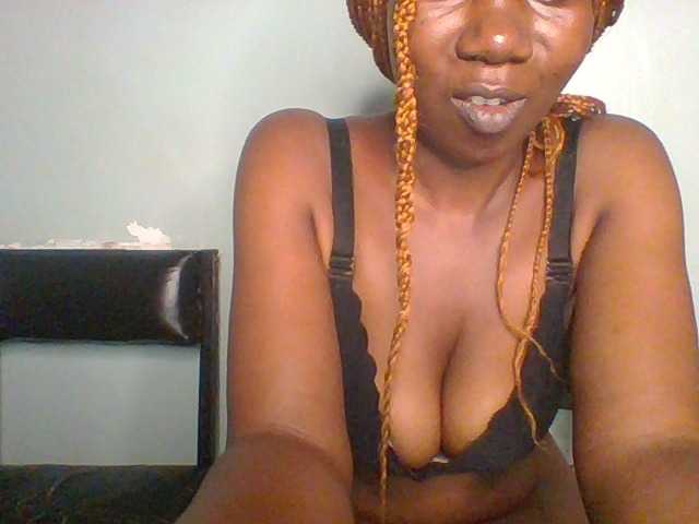 golden-brownie cam belle