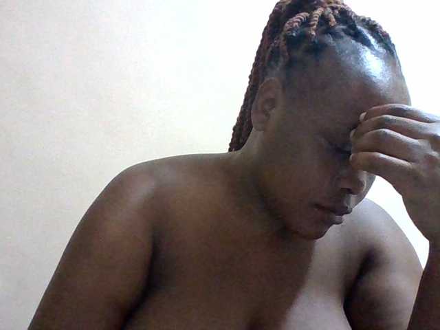 Kate-melody, live now on BongaCams