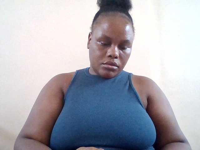 Kate-melody, live now on BongaCams