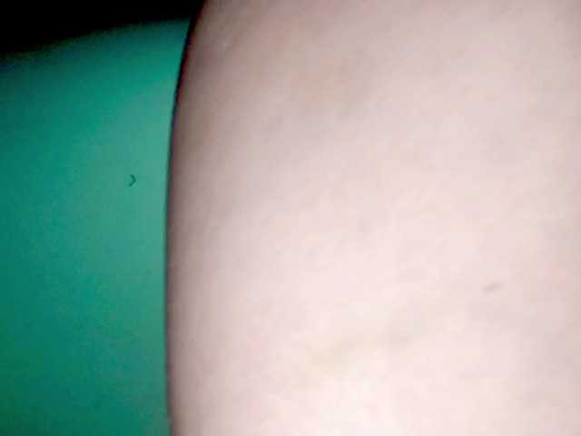 PetiteIvoryqueens live cam on BongaCams