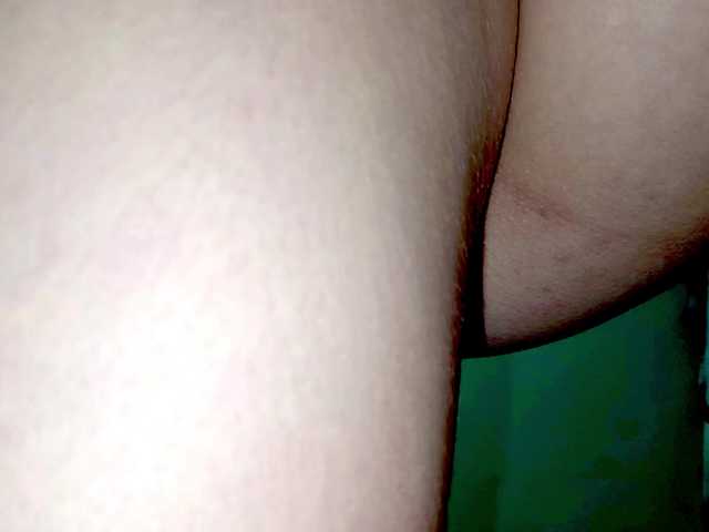PetiteIvoryqueens live cam on BongaCams