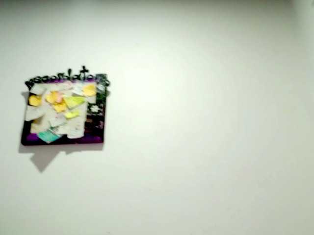 PetiteIvoryqueens live cam on BongaCams