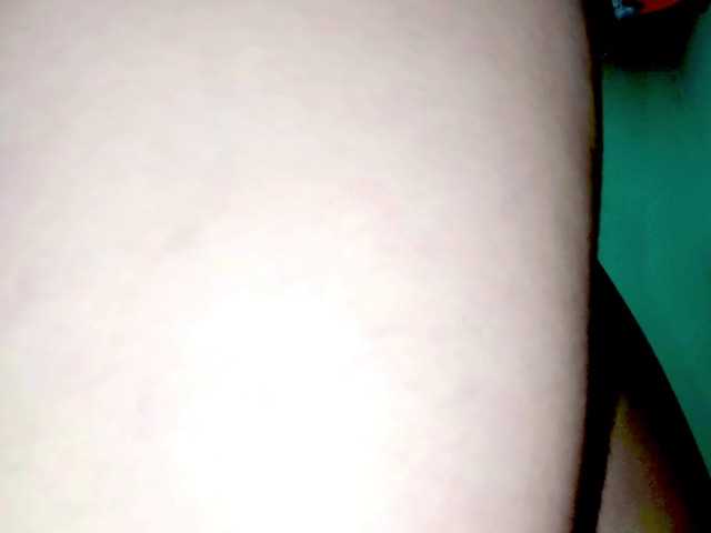 PetiteIvoryqueens live cam on BongaCams