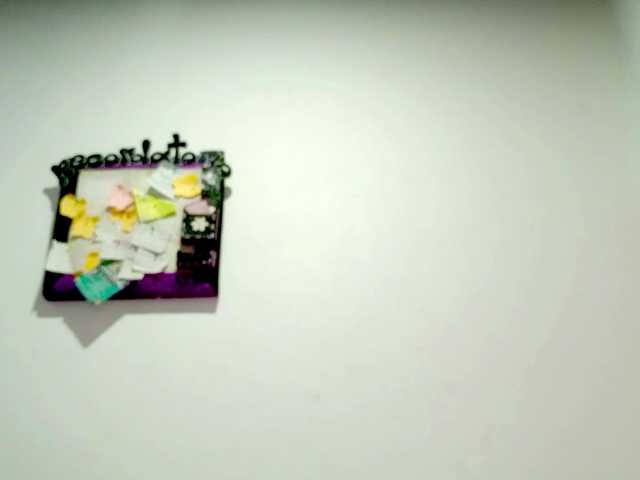 PetiteIvoryqueens live cam on BongaCams