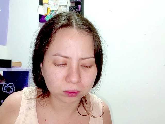 PetiteIvoryqueens live cam on BongaCams