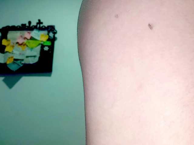 PetiteIvoryqueens live cam on BongaCams