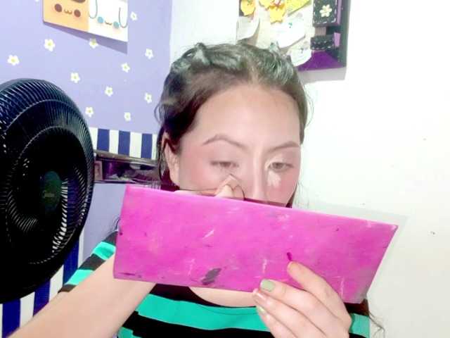 PetiteIvoryqueens live cam on BongaCams