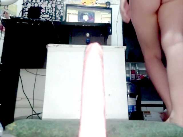 PetiteIvoryqueens live cam on BongaCams