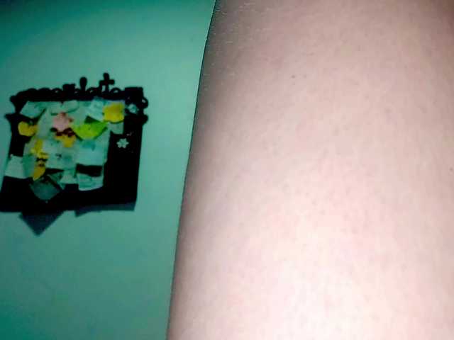 PetiteIvoryqueens live cam on BongaCams