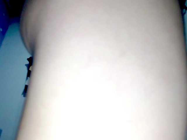 PetiteIvoryqueens live cam on BongaCams