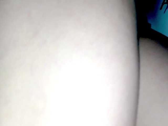 PetiteIvoryqueens live cam on BongaCams