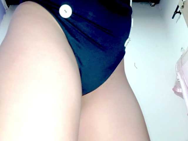 PetiteIvoryqueens live cam on BongaCams