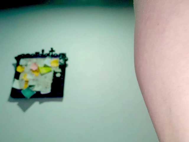 PetiteIvoryqueens live cam on BongaCams