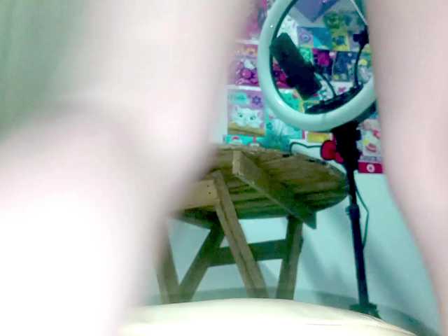 PetiteIvoryqueens live cam on BongaCams