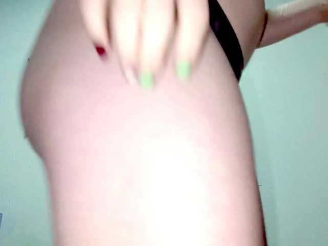 PetiteIvoryqueens live cam on BongaCams