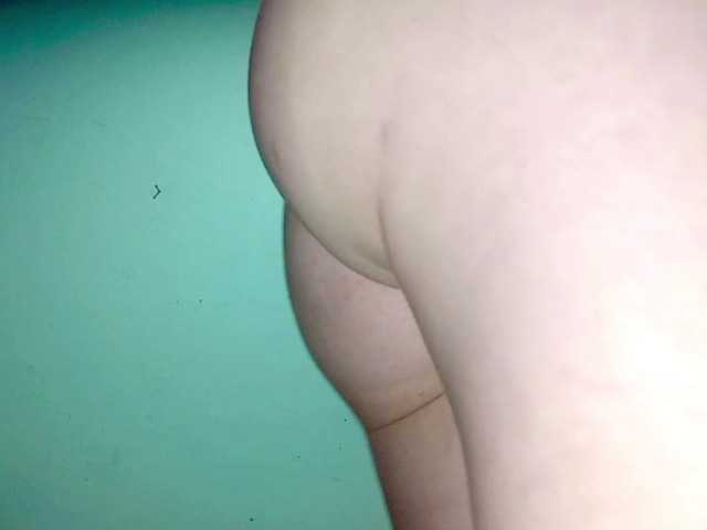PetiteIvoryqueens