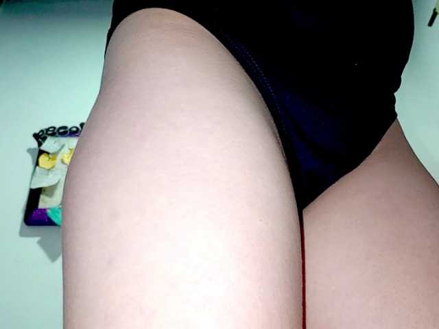PetiteIvoryqueens live cam on BongaCams