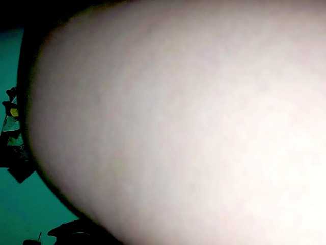 PetiteIvoryqueens live cam on BongaCams