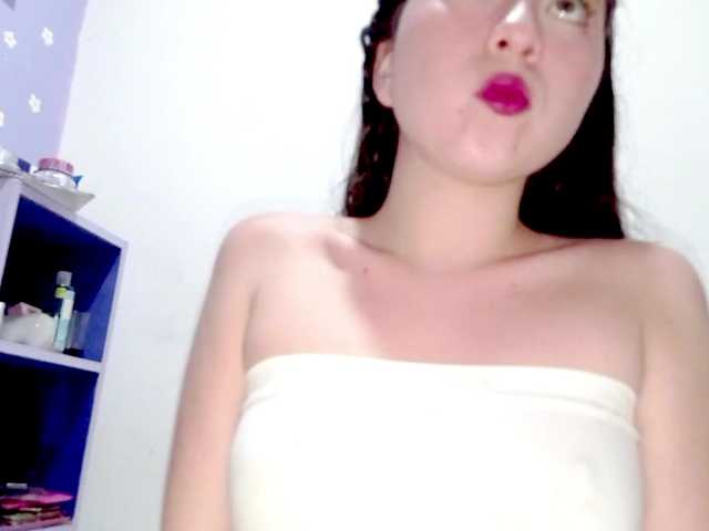 PetiteIvoryqueens
