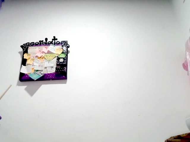 PetiteIvoryqueens live cam on BongaCams