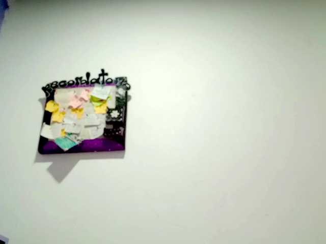 PetiteIvoryqueens live cam on BongaCams
