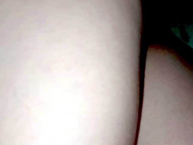 PetiteIvoryqueens live cam on BongaCams