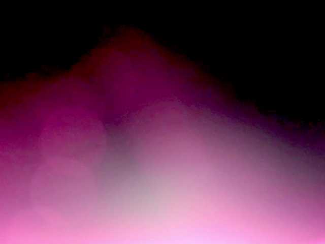 PetiteIvoryqueens live cam on BongaCams