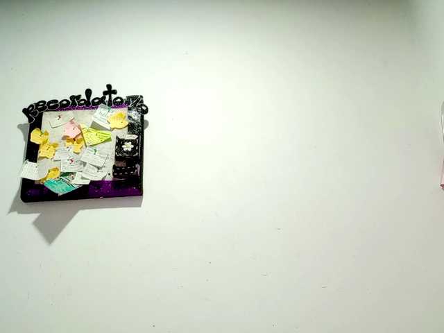 PetiteIvoryqueens live cam on BongaCams