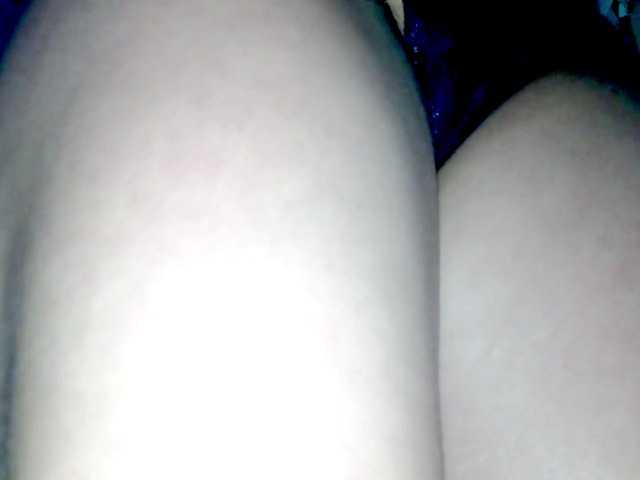 PetiteIvoryqueens live cam on BongaCams