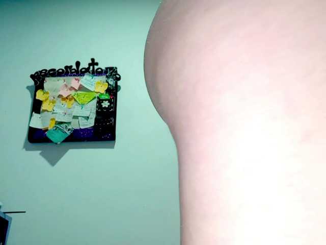 PetiteIvoryqueens live cam on BongaCams