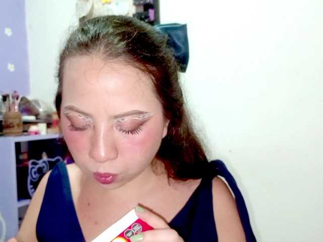 PetiteIvoryqueens