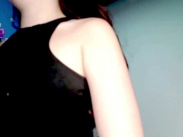 PetiteIvoryqueens live cam on BongaCams