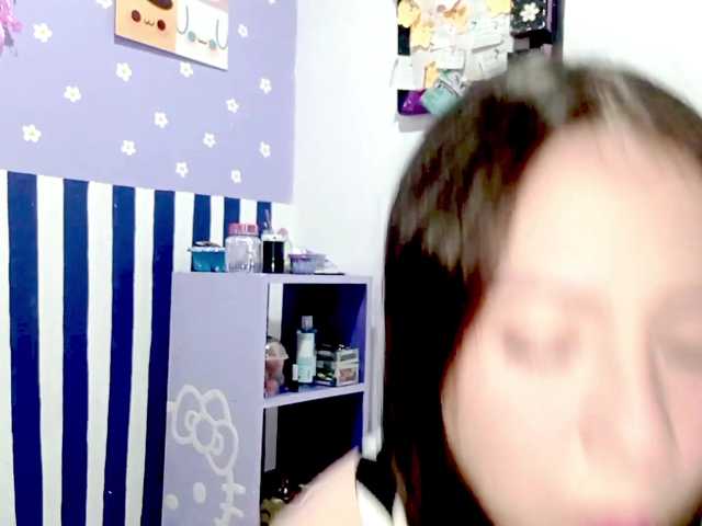 PetiteIvoryqueens live cam on BongaCams