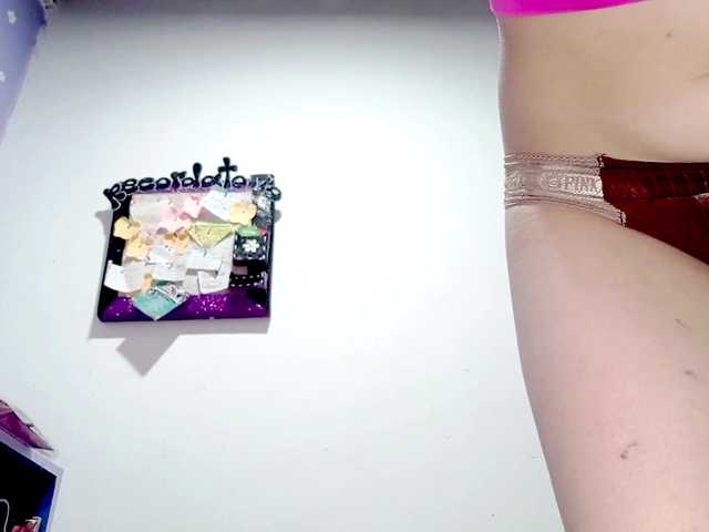 PetiteIvoryqueens live cam on BongaCams