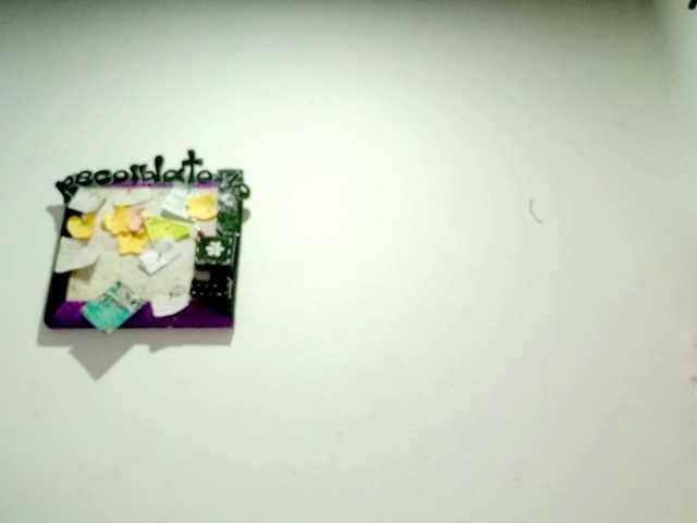 PetiteIvoryqueens live cam on BongaCams