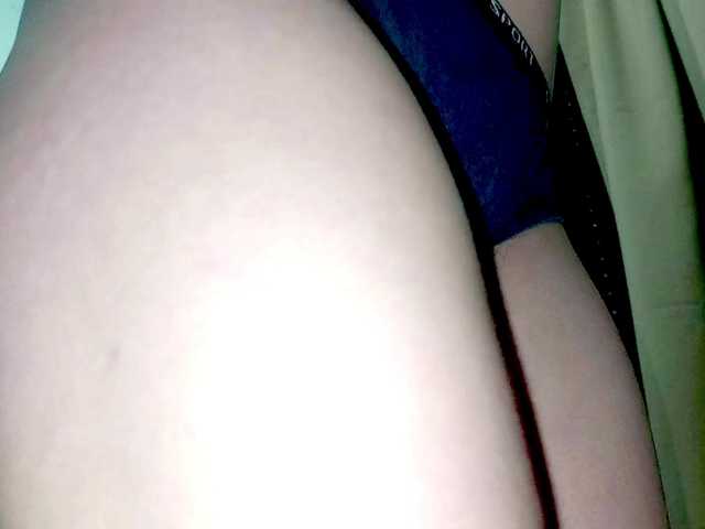 PetiteIvoryqueens live cam on BongaCams