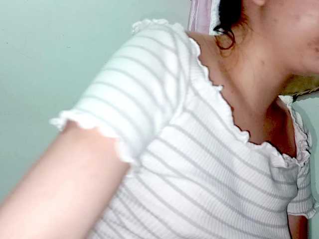 PetiteIvoryqueens live cam on BongaCams