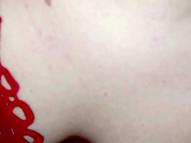 PetiteIvoryqueens — live female cam