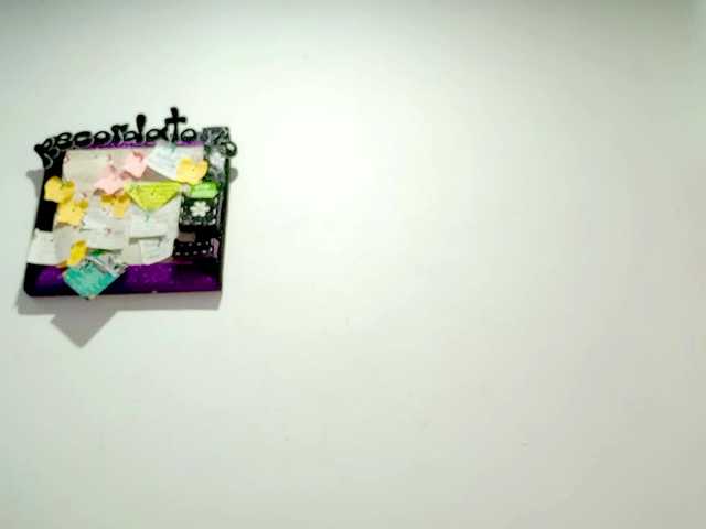 PetiteIvoryqueens live cam on BongaCams