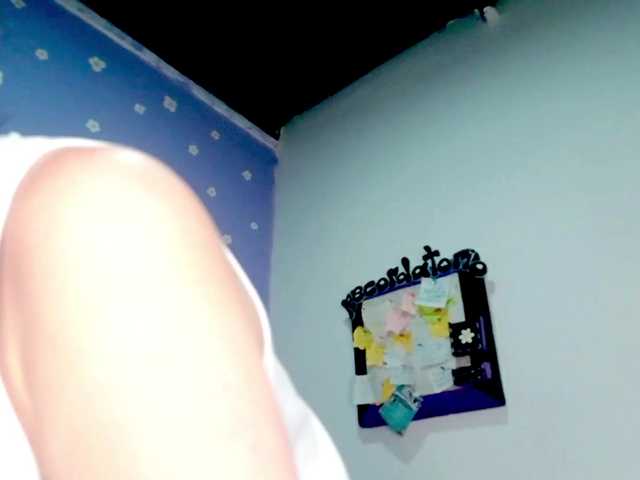 PetiteIvoryqueens live cam on BongaCams