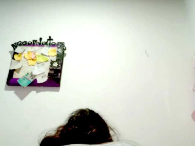 PetiteIvoryqueens live cam on BongaCams