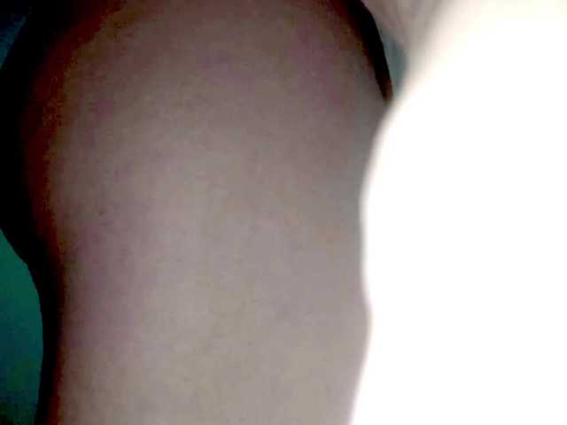 PetiteIvoryqueens live cam on BongaCams