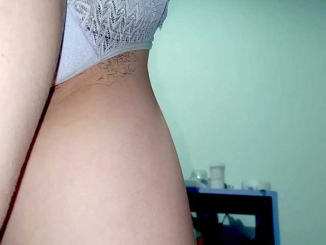 PetiteIvoryqueens