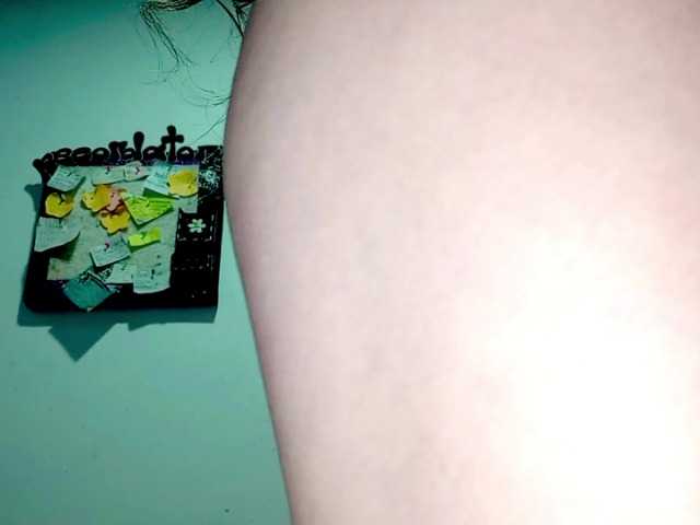 PetiteIvoryqueens live cam on BongaCams