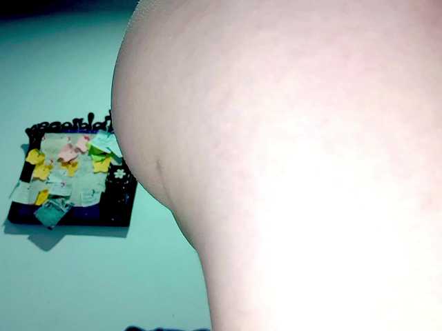 PetiteIvoryqueens live cam on BongaCams