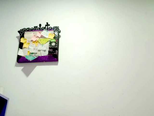 PetiteIvoryqueens live cam on BongaCams