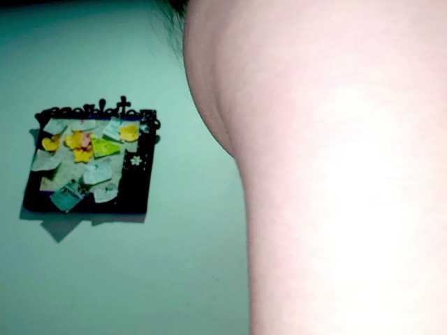 PetiteIvoryqueens live cam on BongaCams