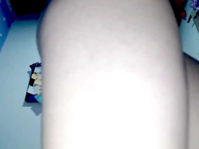 PetiteIvoryqueens live cam on BongaCams